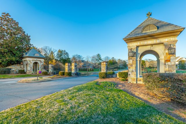 9329 Windrose Circle, Chattanooga, TN 37421