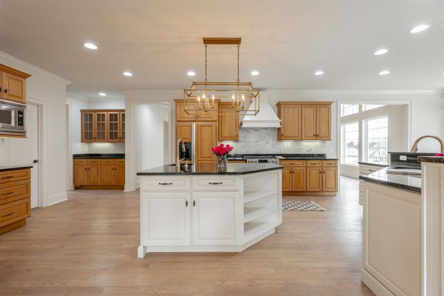 9329 Windrose Circle, Chattanooga, TN 37421