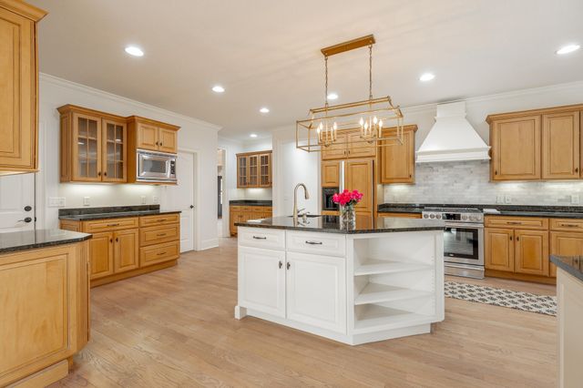 9329 Windrose Circle, Chattanooga, TN 37421