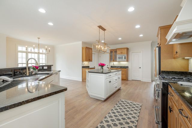 9329 Windrose Circle, Chattanooga, TN 37421