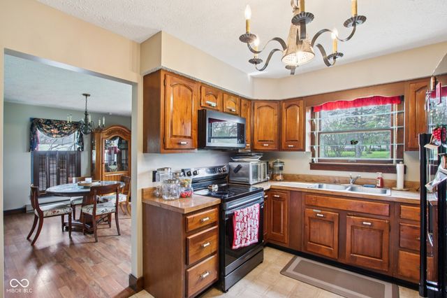 345 E Main Street, Jamestown, IN 46147