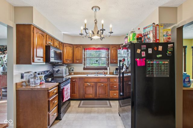 345 E Main Street, Jamestown, IN 46147