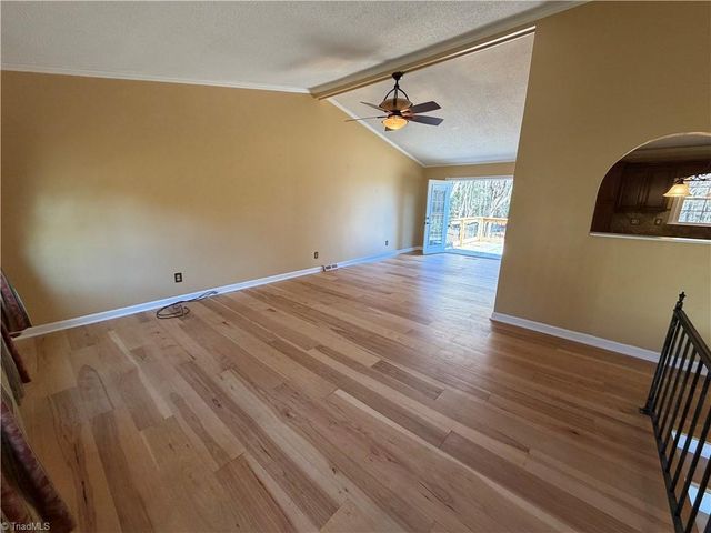 213 Hillcrest Drive, King, NC 27021