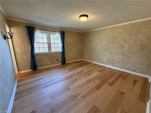 213 Hillcrest Drive, King, NC 27021