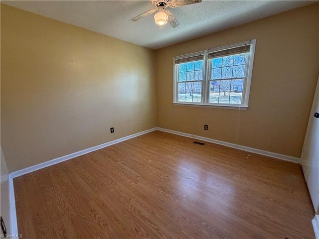 213 Hillcrest Drive, King, NC 27021