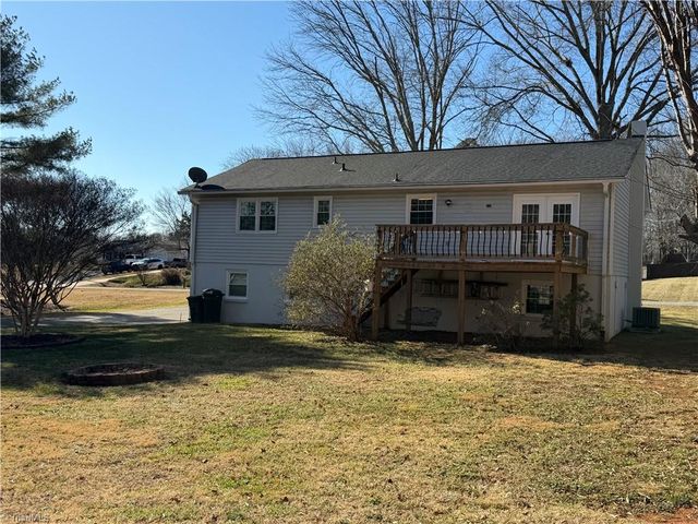 213 Hillcrest Drive, King, NC 27021