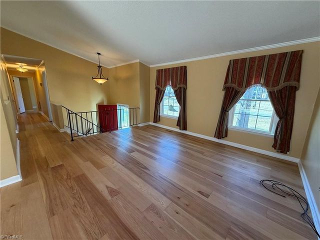 213 Hillcrest Drive, King, NC 27021