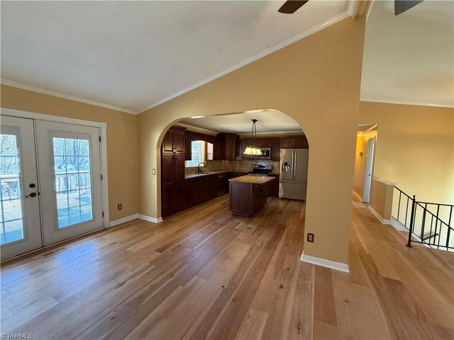 213 Hillcrest Drive, King, NC 27021