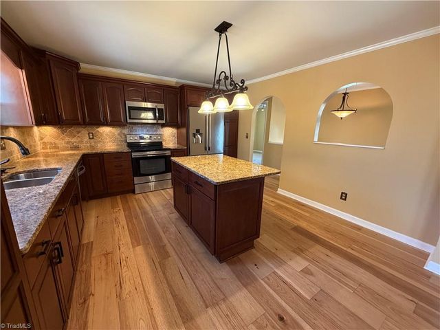 213 Hillcrest Drive, King, NC 27021