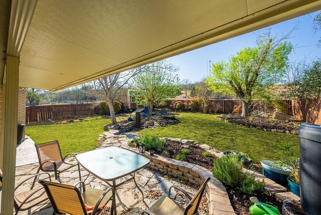 1213 Donna Kay Dr, Kerrville, TX 78028