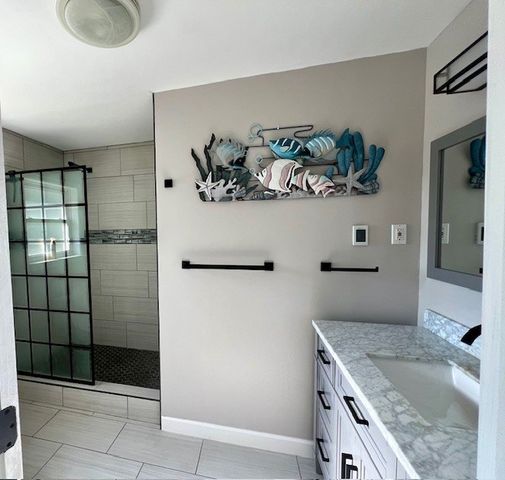 1213 Donna Kay Dr, Kerrville, TX 78028