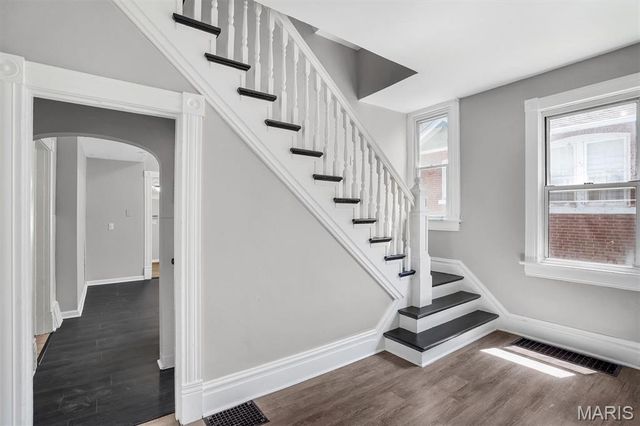 7513 W Main Street, Belleville, IL 62223