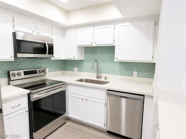 8410 Eldora Avenue 2078, Las Vegas, NV 89117