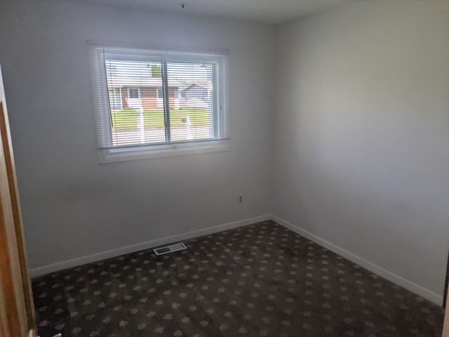 414 Salt Creek Parkway, Valparaiso, IN 46385