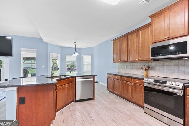 84 Blossom Lane, Newnan, GA 30263