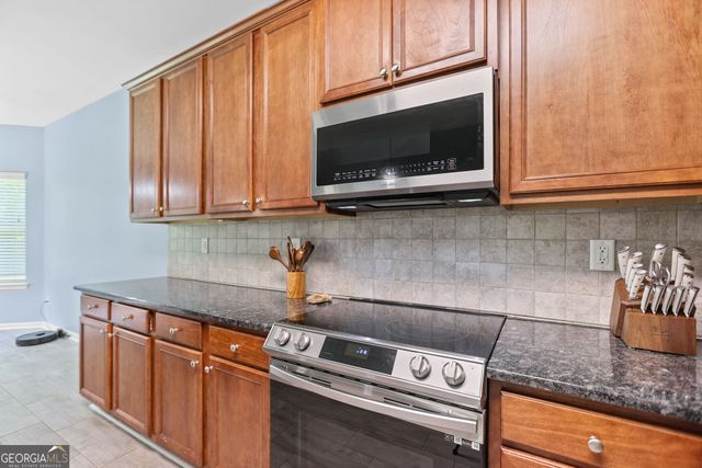 84 Blossom Lane, Newnan, GA 30263