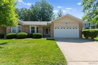 3119 Shady Oak Drive 20B, St Charles, MO 63301