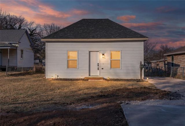 1208 W Logan Avenue, Guthrie, OK 73044