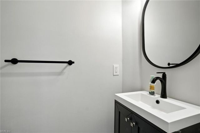902 Summerfield CRES, Chesapeake, VA 23320