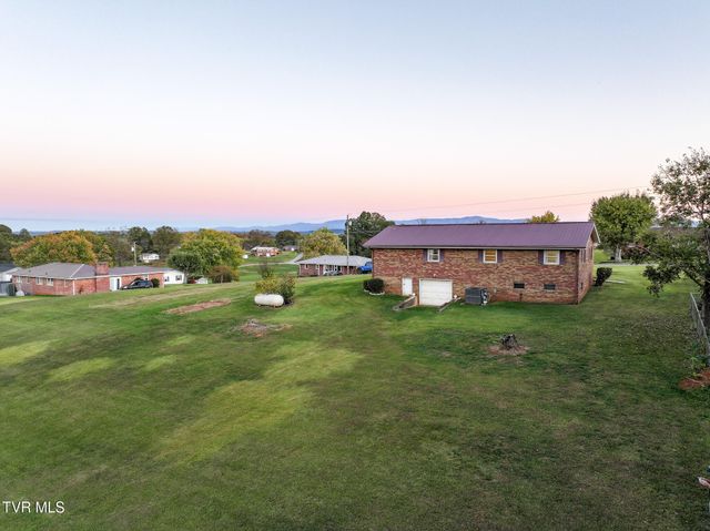 135 Walton Circle, Mosheim, TN 37818