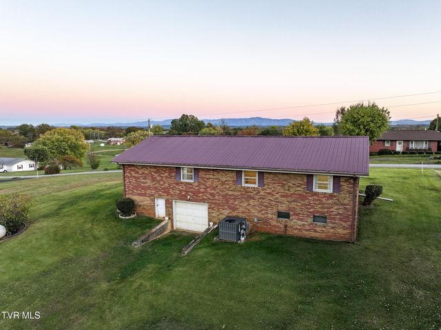 135 Walton Circle, Mosheim, TN 37818