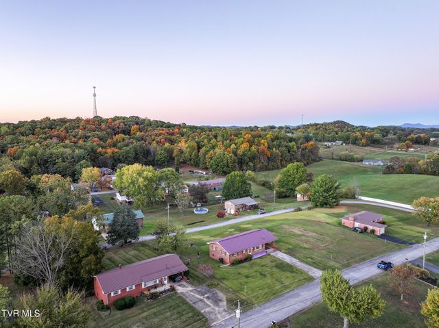 135 Walton Circle, Mosheim, TN 37818