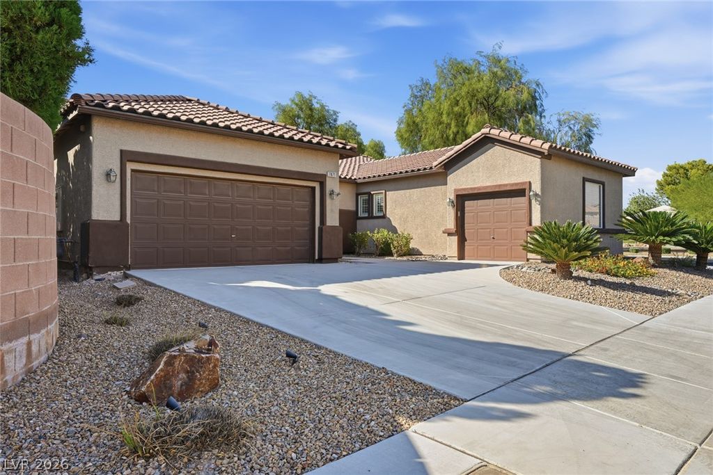 7871 Horse Bridle Street, Las Vegas, NV 89131 — photo 5