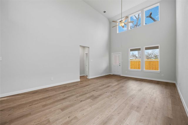 1063 Indian Paint Drive, Bellville, TX 77418