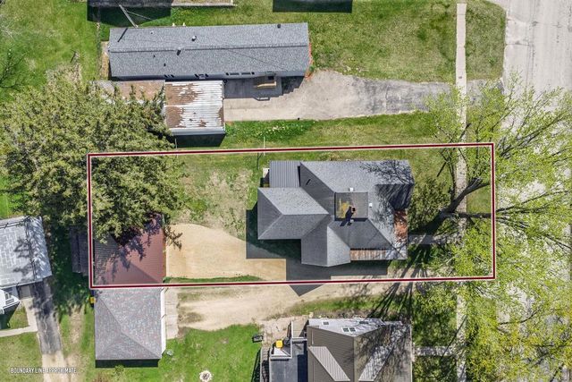 203 E Colvin Road, Wonewoc, WI 53968