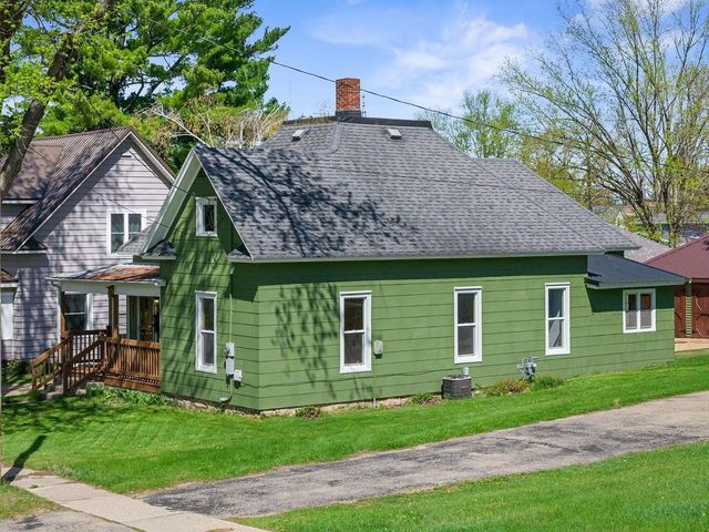 203 E Colvin Road, Wonewoc, WI 53968