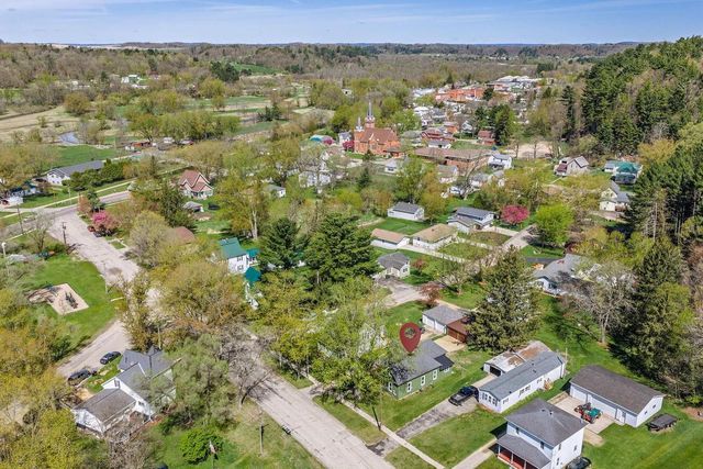 203 E Colvin Road, Wonewoc, WI 53968