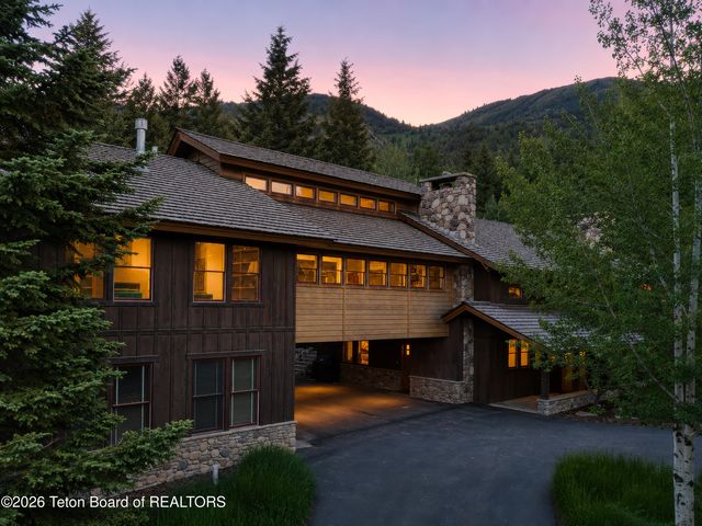 3470 W MCCOLLISTER Drive, Teton Village, WY 83025