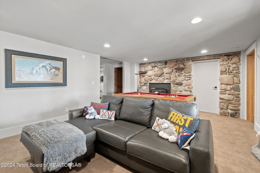 3470 W MCCOLLISTER Drive, Teton Village, WY 83025 photo 38