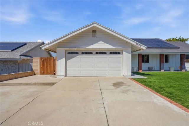 6140 Blythe Avenue, Highland, CA 92346