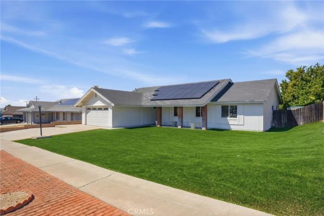 6140 Blythe Avenue, Highland, CA 92346