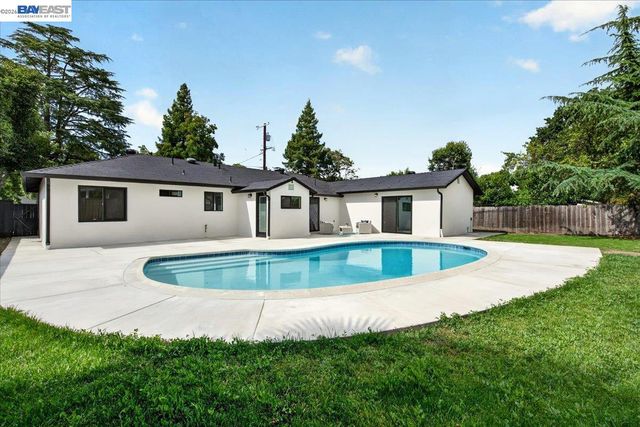 1850 Gilardy Dr, Concord, CA 94518