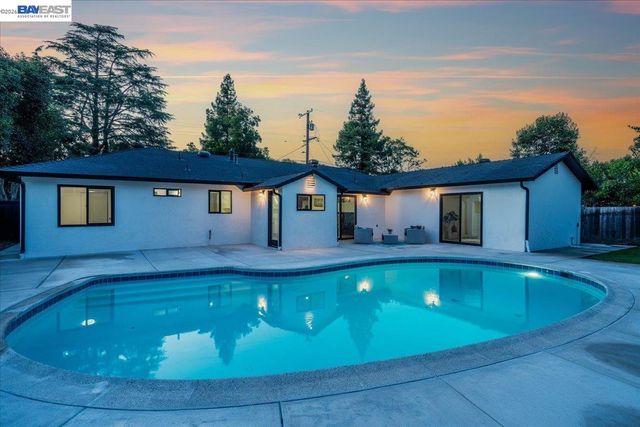 1850 Gilardy Dr, Concord, CA 94518