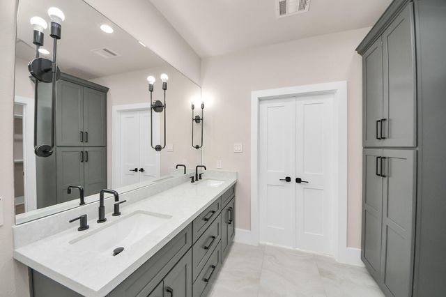 6320 Milwee Street A, Houston, TX 77092