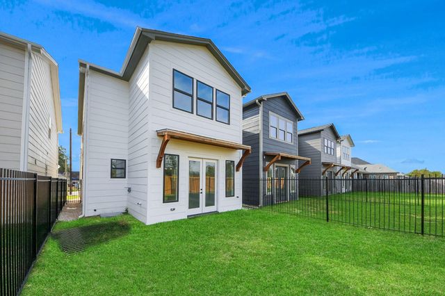 6320 Milwee Street A, Houston, TX 77092