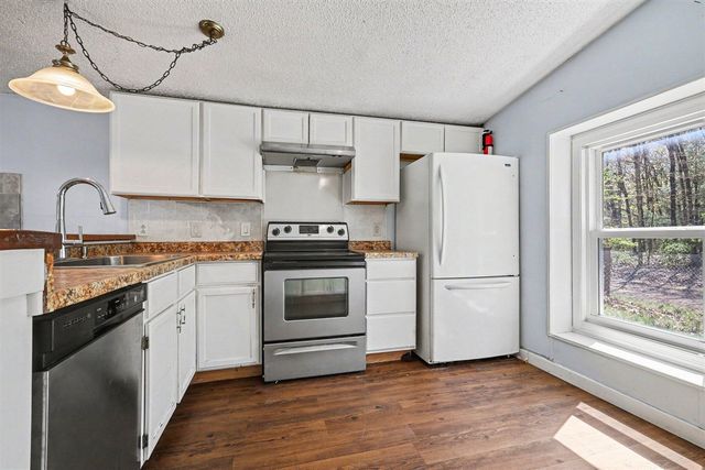 1005 Sharps Road, Pullman, MI 49450