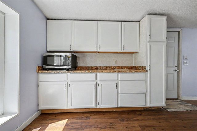 1005 Sharps Road, Pullman, MI 49450