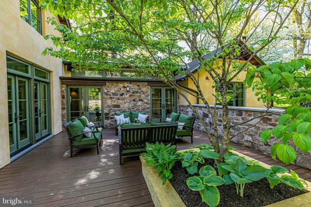 210 LAMBERT DR, Princeton, NJ 08540