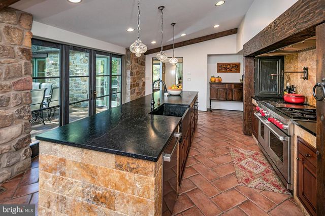 210 LAMBERT DR, Princeton, NJ 08540