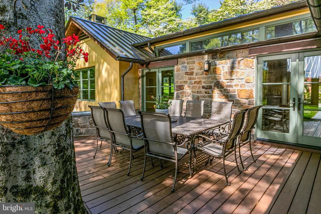 210 LAMBERT DR, Princeton, NJ 08540