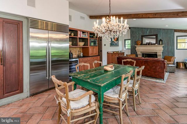 210 LAMBERT DR, Princeton, NJ 08540
