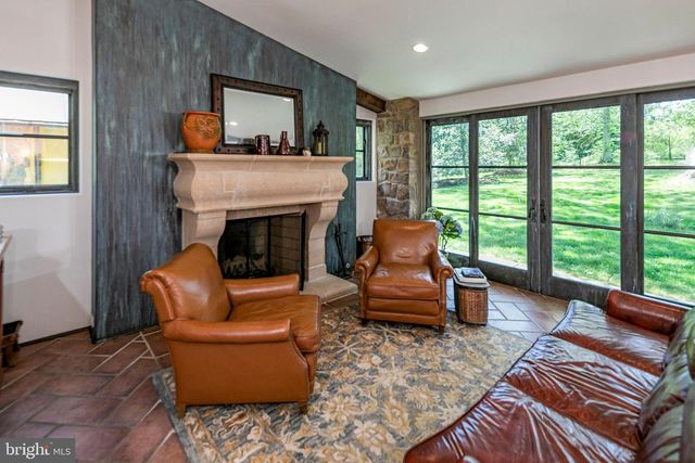 210 LAMBERT DR, Princeton, NJ 08540