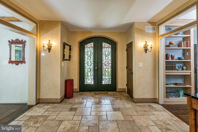 210 LAMBERT DR, Princeton, NJ 08540
