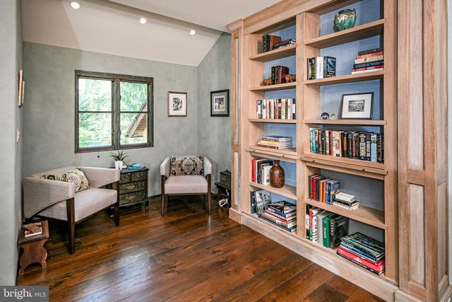 210 LAMBERT DR, Princeton, NJ 08540