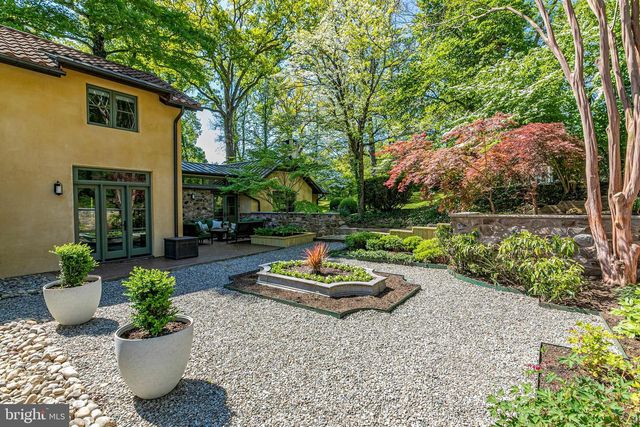 210 LAMBERT DR, Princeton, NJ 08540