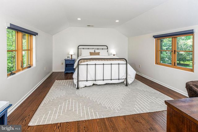 210 LAMBERT DR, Princeton, NJ 08540